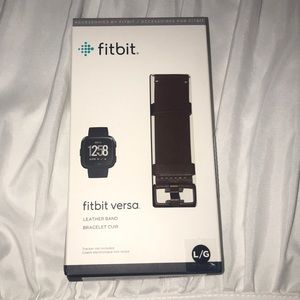 NIB Fitbit Versa Leather accessory band